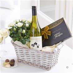 Luxury White Wine Gift Basket 